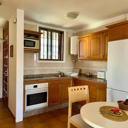 Topfloor 2 Bedrooms Frontline Lägenhet Arona (Tenerife)