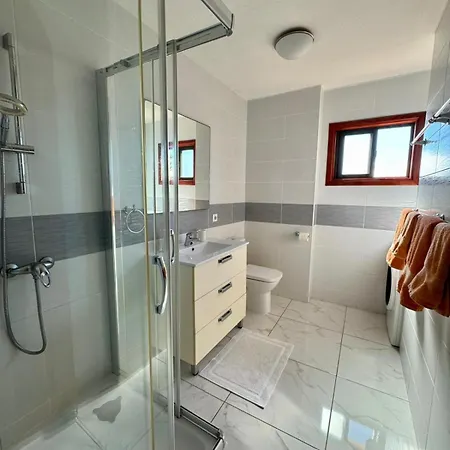 Topfloor 2 Bedrooms Frontline * Arona (Tenerife)